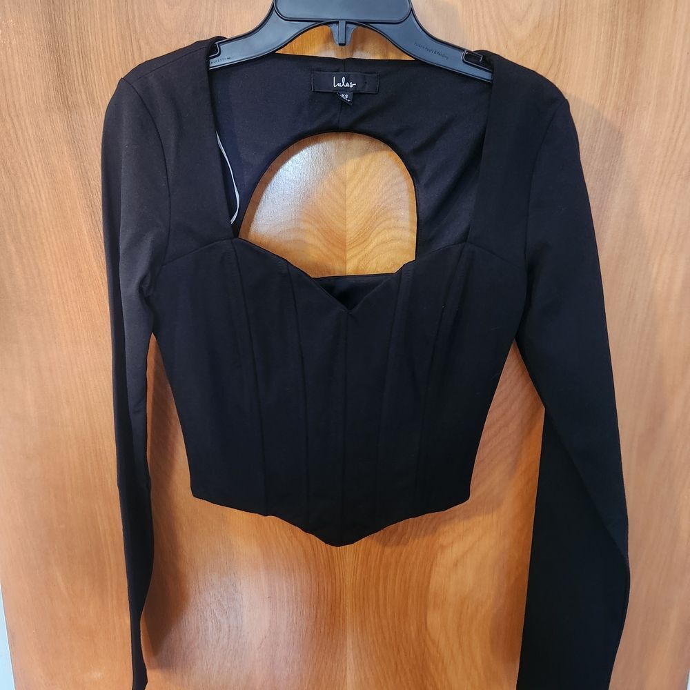 Lulu's Black Long Sleeve Top
